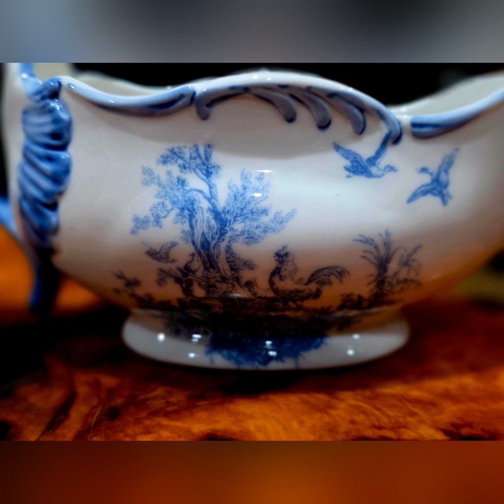Aux Au Provence China VERY RARE Antique Porcelain Sauce Boat 18th Century - Picture 6 of 8